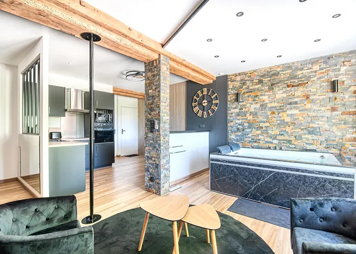 Au Bord De L'eau. L'instant Coquin Rochefort-sur-Loire